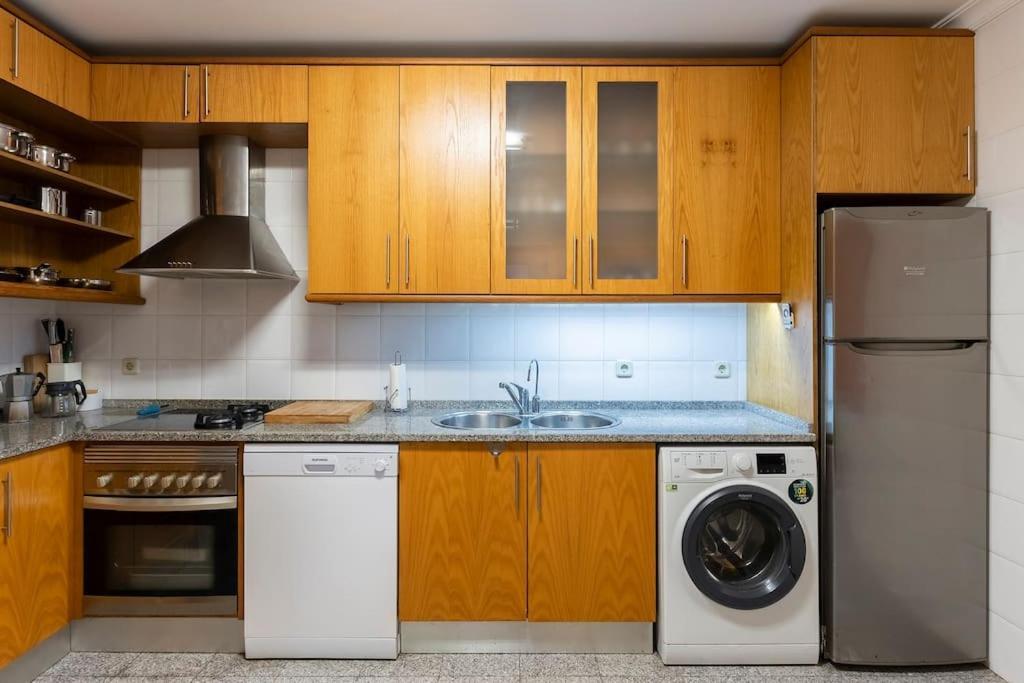 אבאירו Pereira'S Apartment- Free Garage מראה חיצוני תמונה